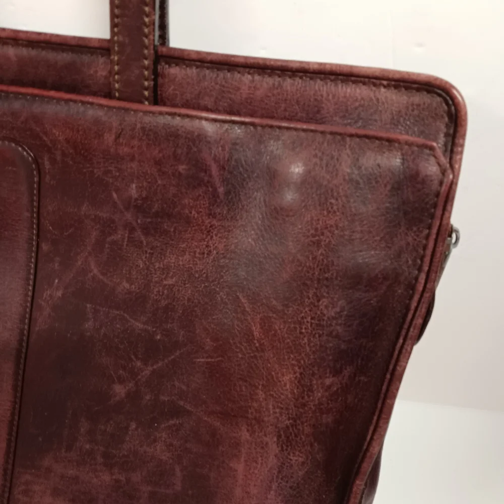 USA Genuine Leather Distressed Portfolio Briefcase Attache' Vintage